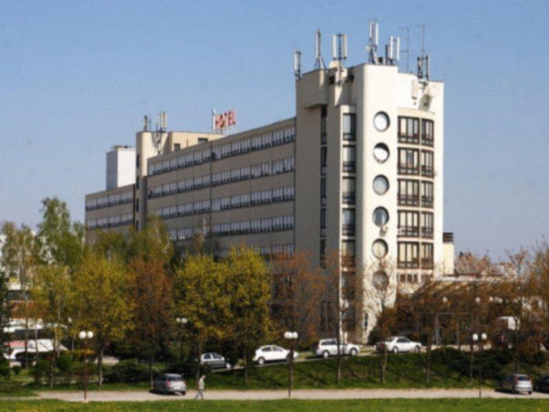 Novi Hotel 3*