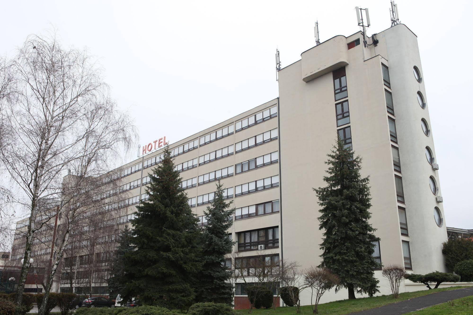Hotel Novi 3*