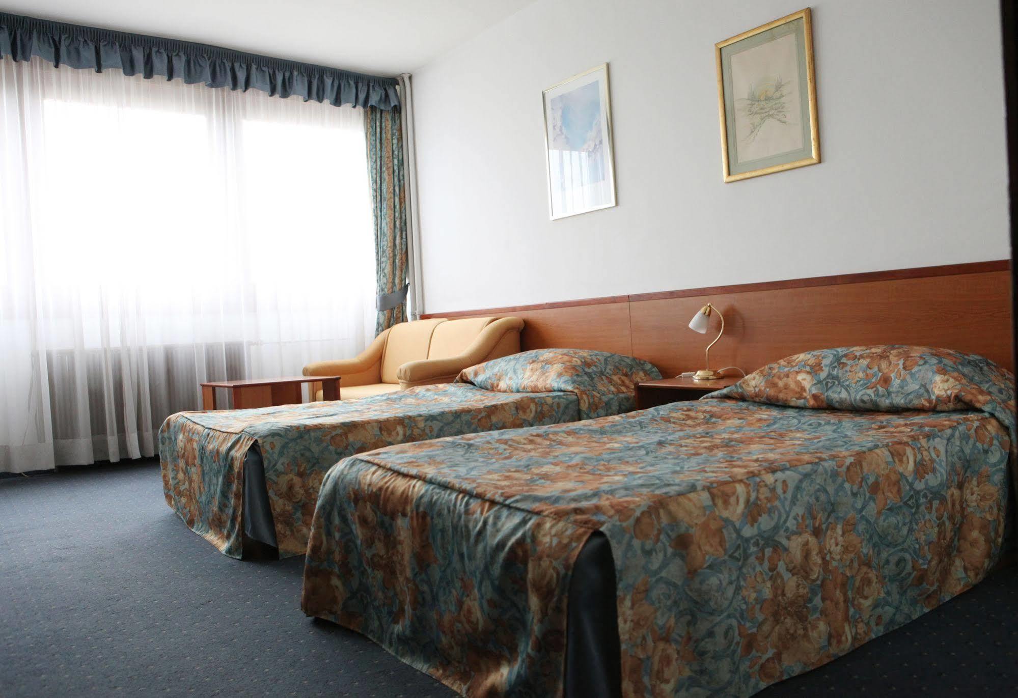 Novi Hotel 3*